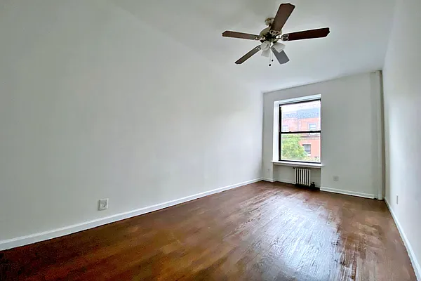 Rented by Douglas Elliman | media 19