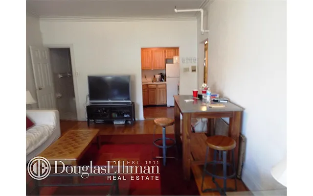 Rented by Douglas Elliman | media 21