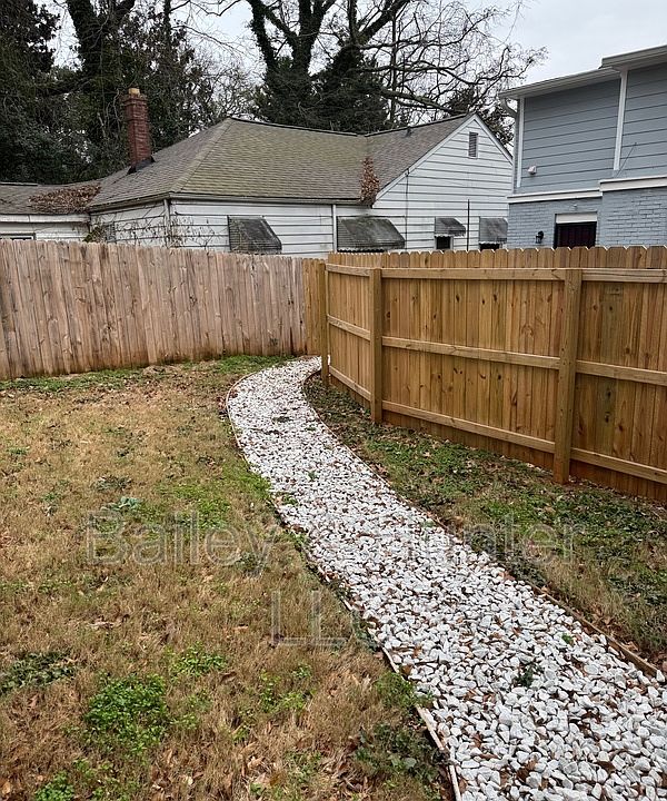 1st image of 1328B Boulevard Lorraine SW