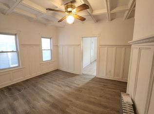 922 E Grand St, Elizabeth, NJ 07201