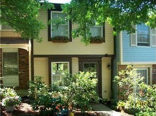 318 New World Dr, Clairton, PA