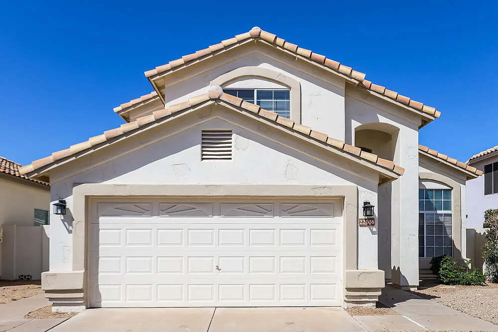 4 bed, 3.0 bath, 2070 sqft, $3,970 — Photo 1