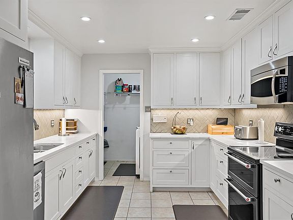 4th image of 8081 Bobwhite Dr