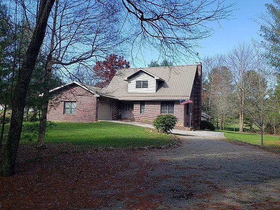2nd image of 187 Northwoods Ln