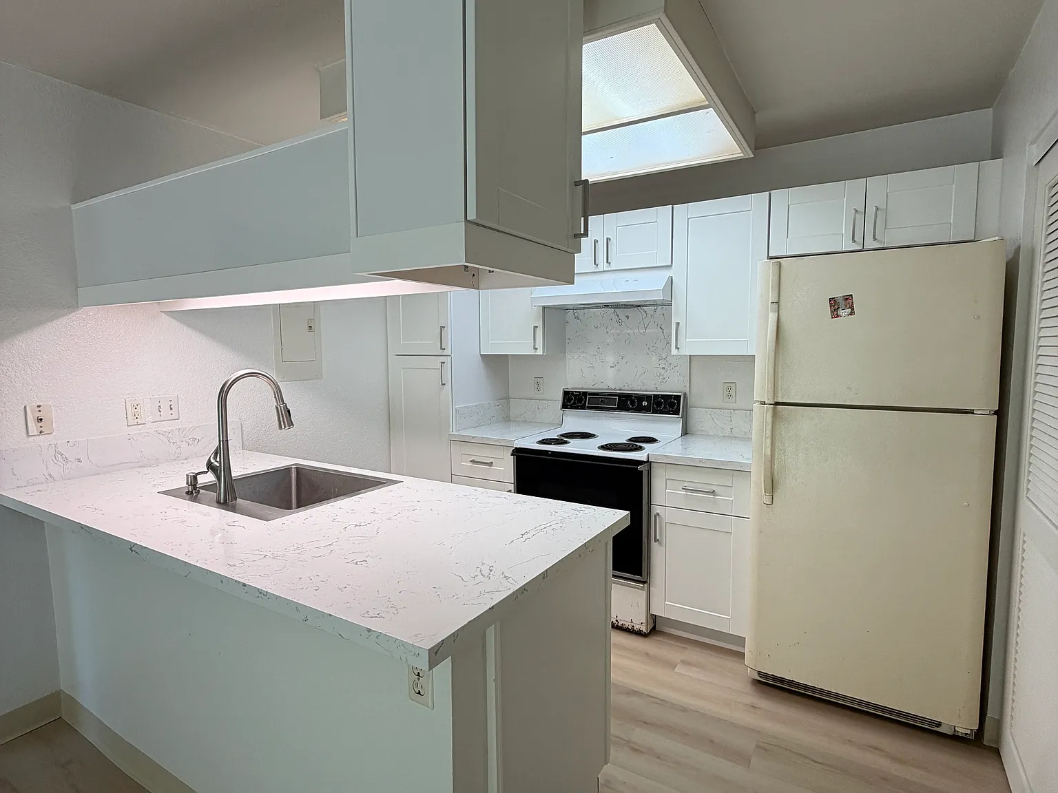 1 bed, 484 sqft, $2,500 — Photo 2