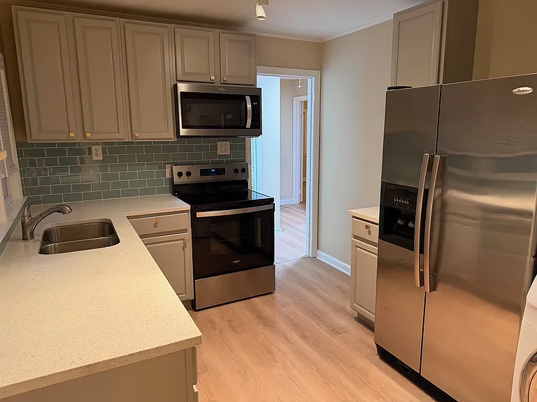 3117 Tryon Rd — Photo 12