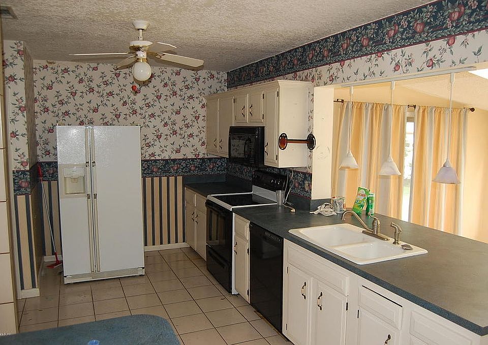 Old kitchen 