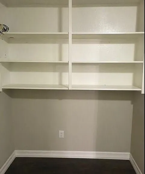 5939 Marwood Dr — Photo 11