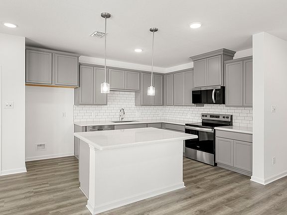 7th image of this home