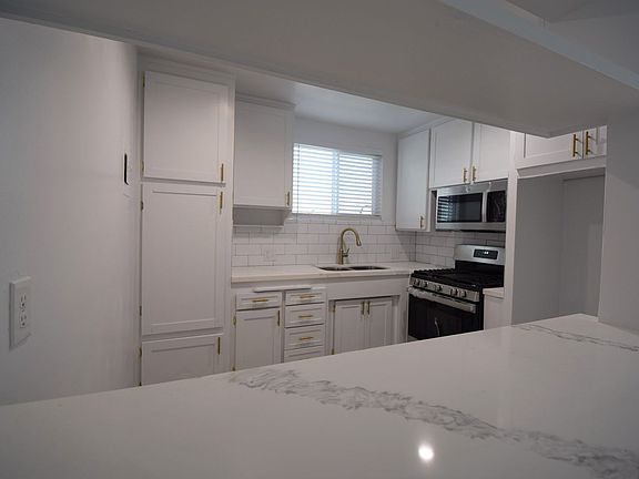 4th image of 5117 Laurel Canyon Blvd #A