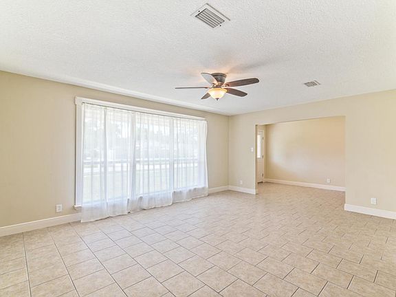 Living Room w/natural light.