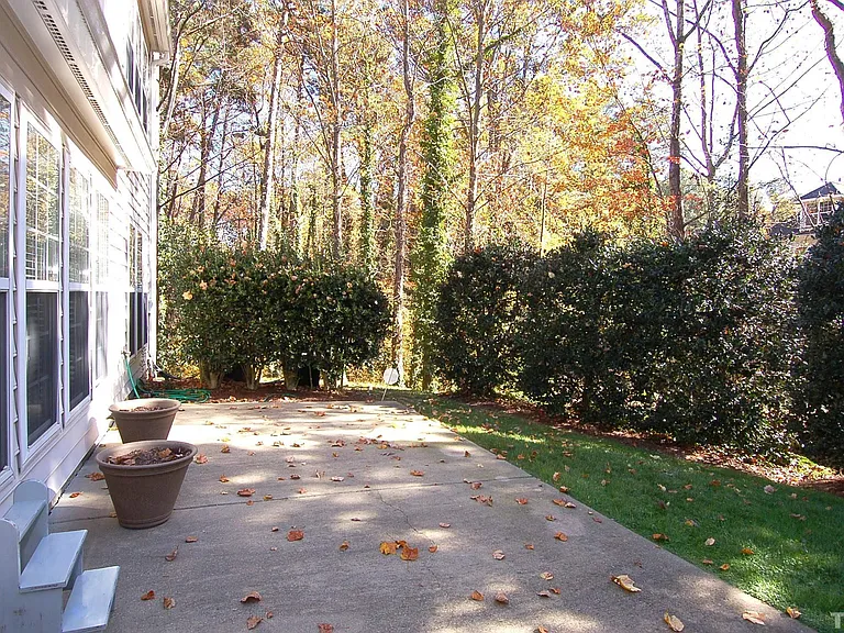 3611 Lion Ridge Ct — Photo 20
