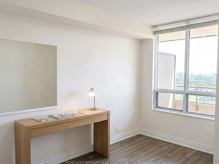 80 Harrison Garden Blvd #1819 — Photo 8