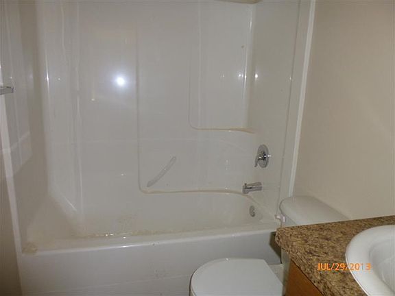 5th image of 20 Evergreen Village Ln