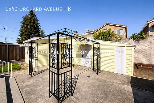 1540 Orchard Ave #B Photo 1