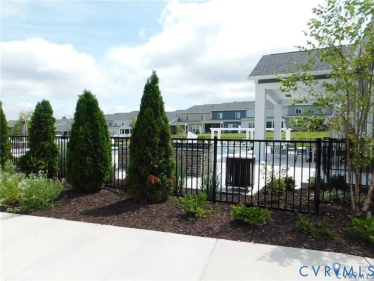 6981 Leire Ln — Photo 20