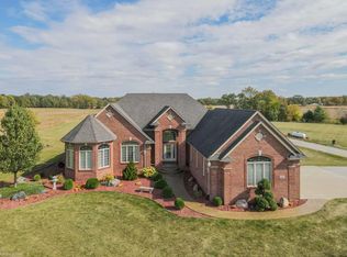 6692 Perry Rd, Yale, MI 48097