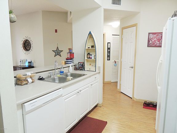 4th image of 33107 Harbour Vista Cir