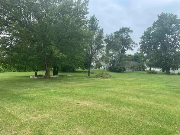 9370 W Railroad St, Orland, IN 46776