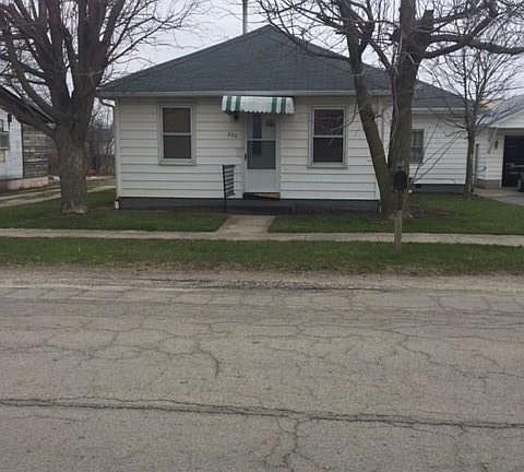 2nd image of 220 Portland St