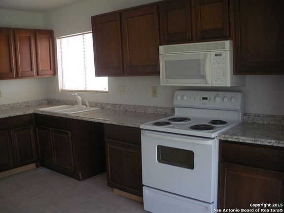 3rd image of 7335 Montgomery Dr