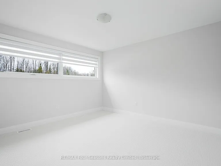 95 Goldie Ct — Photo 30