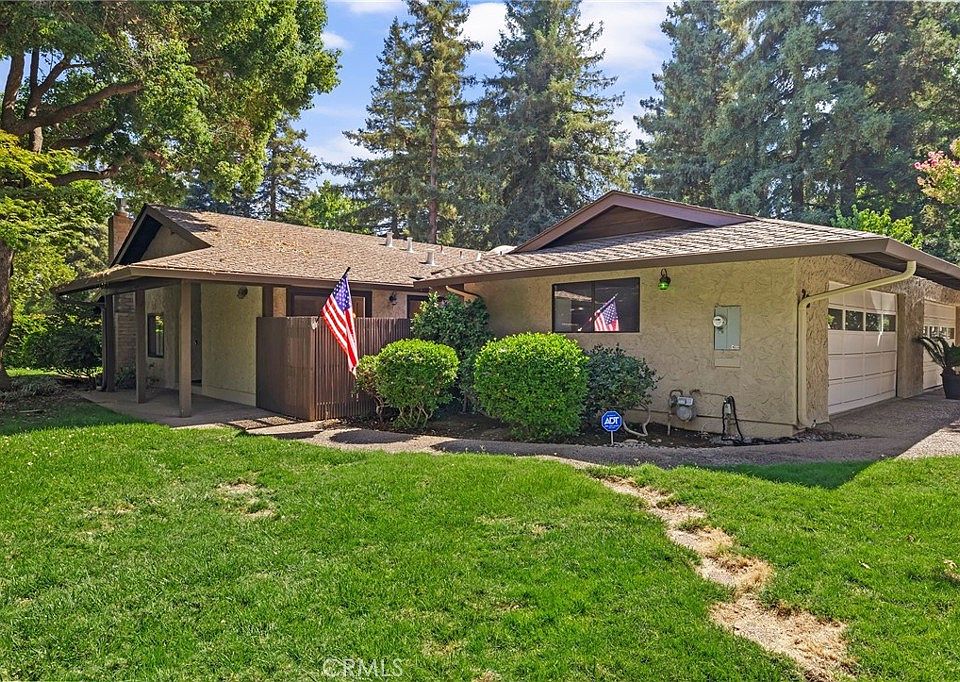 1st image of 26 Northwood Commons Pl