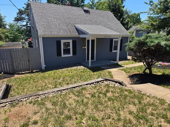 2306 Fort Dr, Alexandria, VA 22303