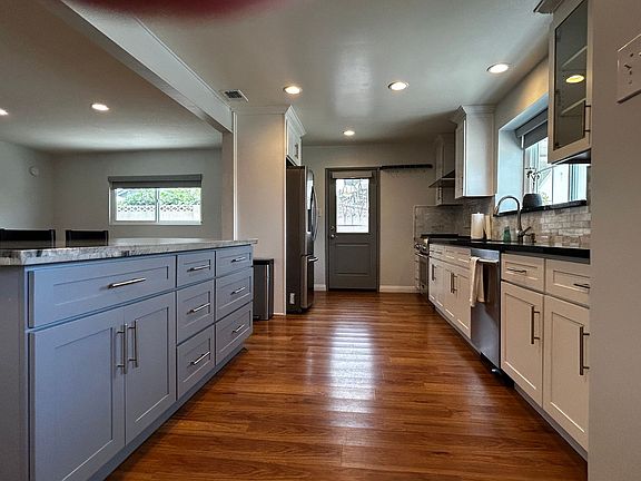 3rd image of 7902 El Toro Way