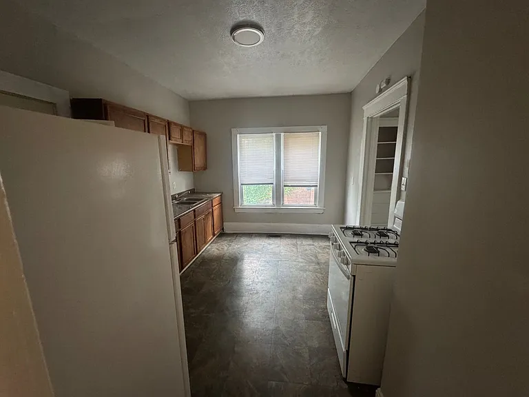 10808 St Clair Ave, Cleveland, OH 44108 — Photo 10