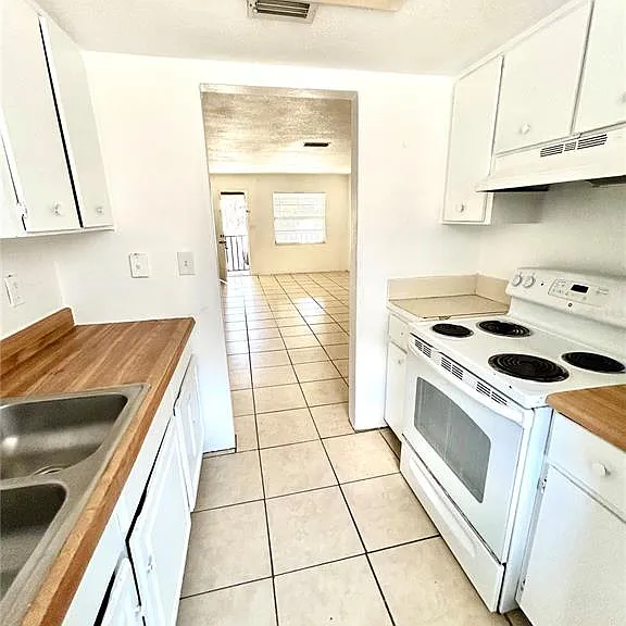 1217 Kennedy Rd #6 — Photo 4