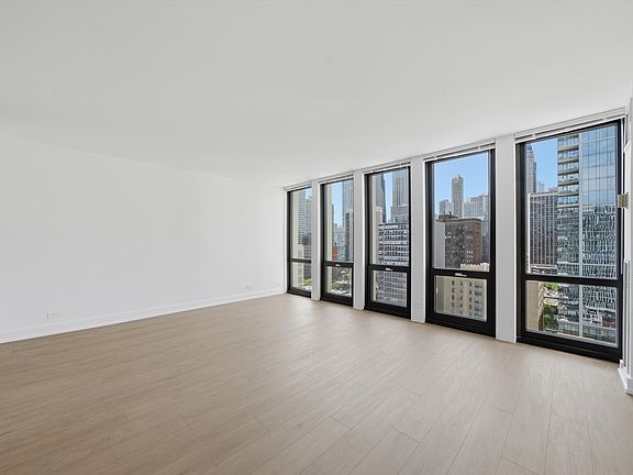 4th image of 1 E Scott St APT 1705