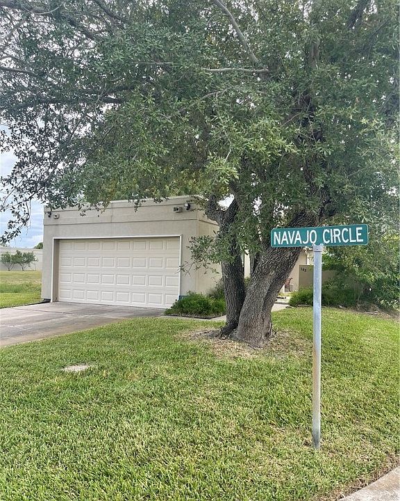1st image of 102 Navajo Cir