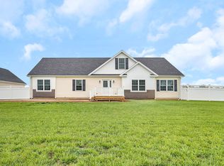 4183 Pine Bluff Rd, Morris, IL 60450