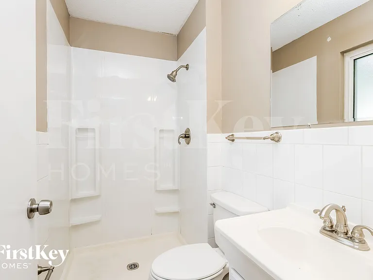 2240 Spoonwood Ln — Photo 11