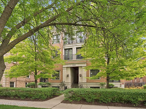 2nd image of 525 Hinman Ave APT 2S