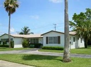 754 W Jasmine Dr, Lake Park, FL 33403