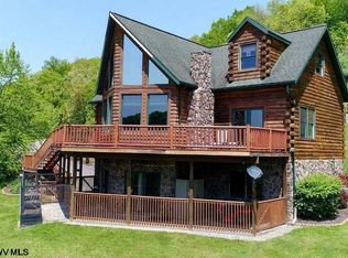 13 Sunrise Cir, Horner, WV 26372