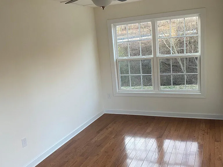 2605 Rural Ridge Ln — Photo 9