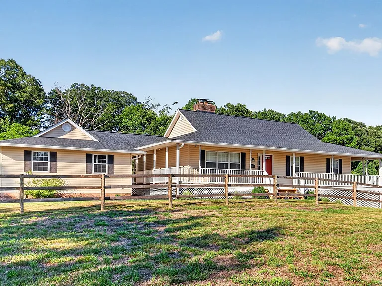 11880 Provident Dr — Photo 15