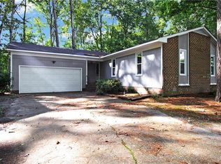 273 Batson Dr, Newport News, VA 23602