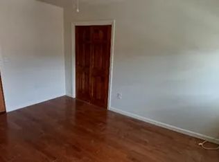 27 W Main St, Goshen, NY 10924