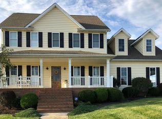 1320 Eastwood Dr, Circleville, OH 43113