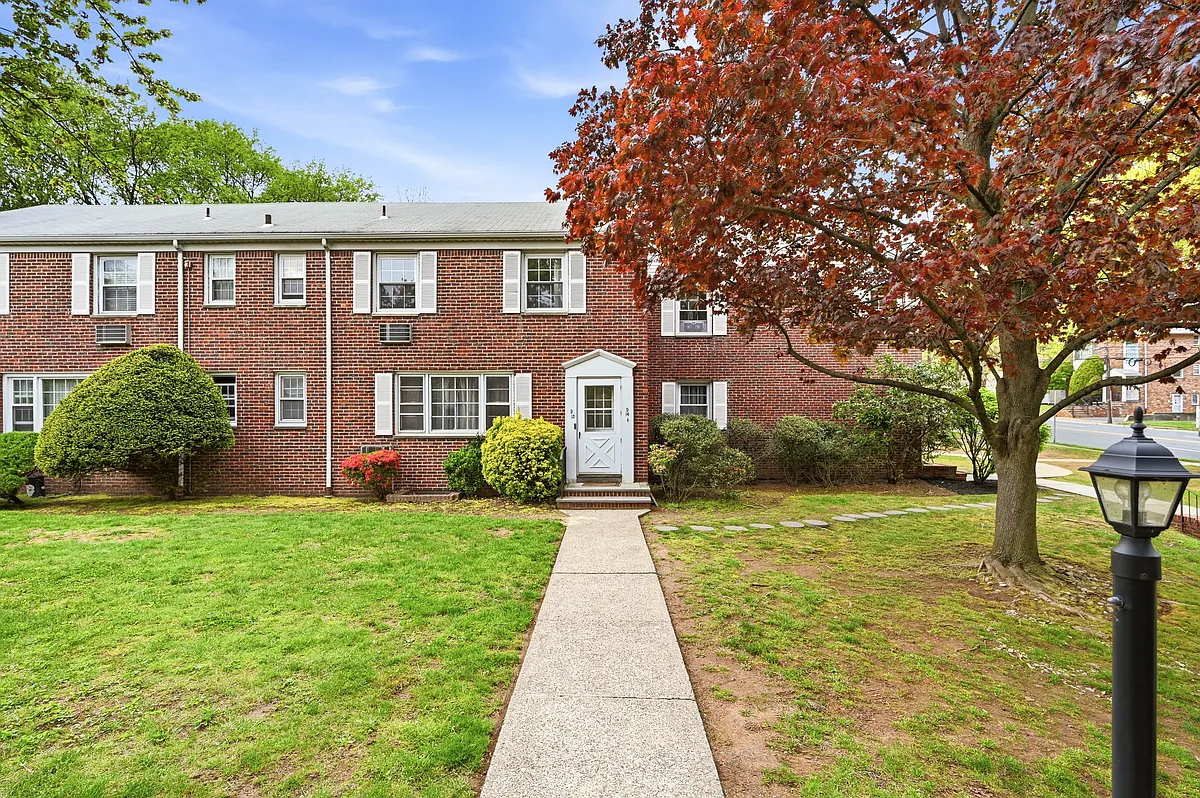 Building Photo - 445 Morris Ave #D