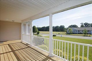 3rd image of 1004 Comstock Ct