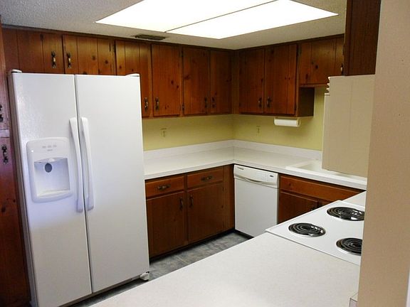 2nd image of 534 Bahia Circle Dr