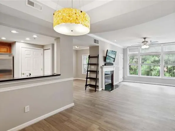 3636 Habersham Rd NW APT 2204, Atlanta, GA 30305