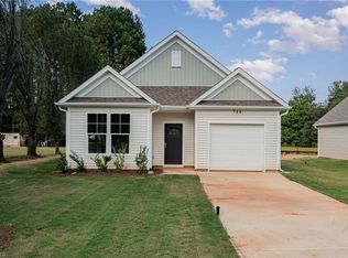704 Brown St, Lexington, NC 27292