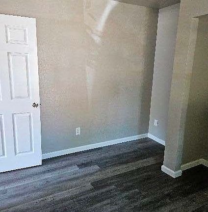 5th image of 7729 Reno Ln #A