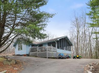 3548 High Crest Rd, Canadensis, PA 18325